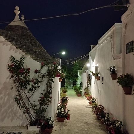 Trullo "Vicolo Fiorito" Villa Alberobello Exterior photo